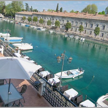 Acqua Verde Appartamenti Peschiera del Garda Eksteriør billede
