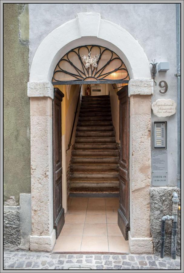 Acqua Verde Appartamenti Peschiera del Garda Eksteriør billede