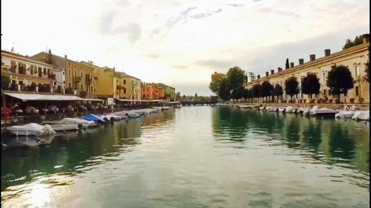 Acqua Verde Appartamenti Peschiera del Garda Eksteriør billede