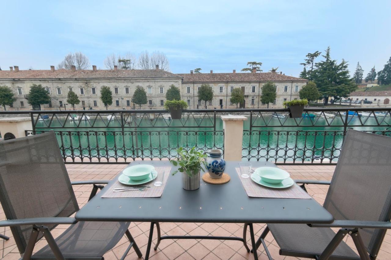 Acqua Verde Appartamenti Peschiera del Garda Eksteriør billede