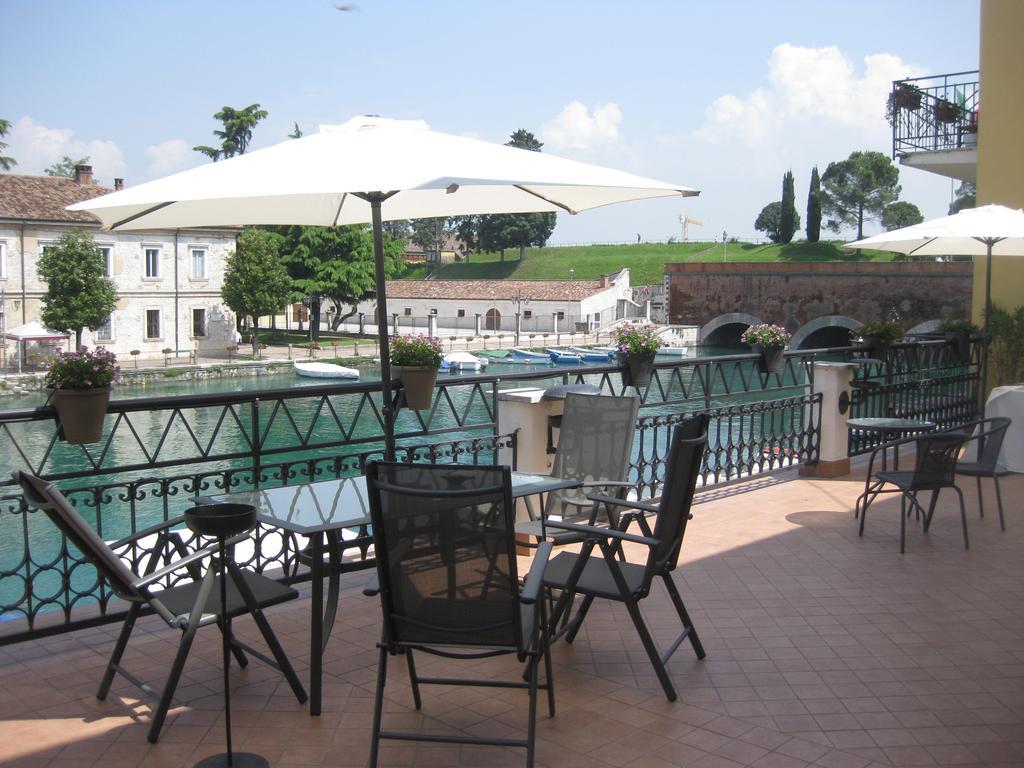 Acqua Verde Appartamenti Peschiera del Garda Eksteriør billede